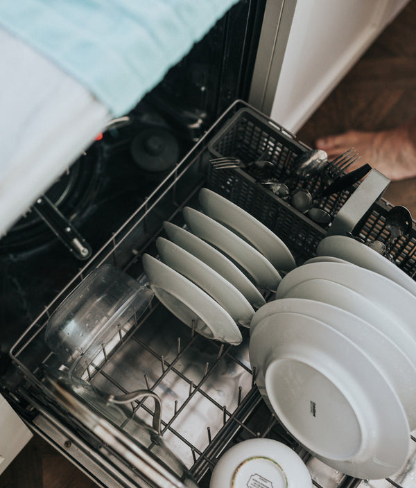 Dishwasher Photo by Nathan Dumlao