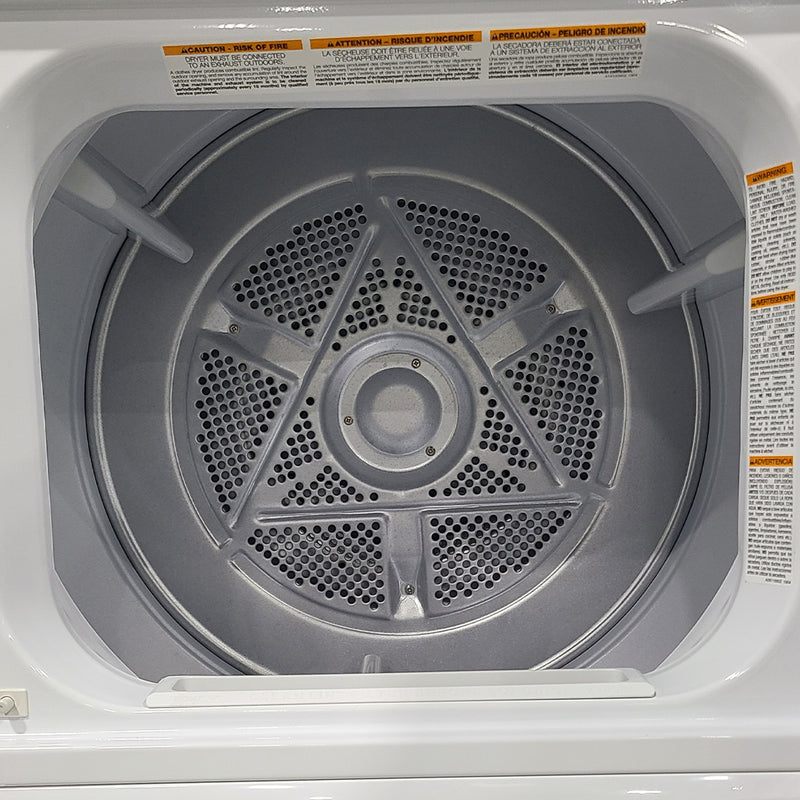 Used Frigidaire Laundry Center Model No. FLCE752CAW4