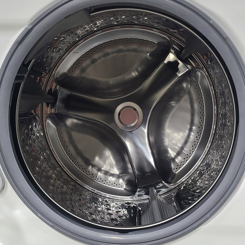 Open Box Samsung Washer and Dryer Set Model No. WF45T6000AW/A5 - DVE45T6005W
