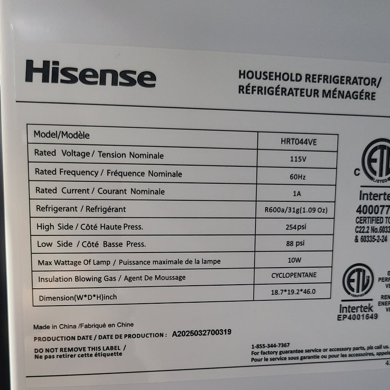 Open Box Hisense 19in. 4.4 cu. ft Compact Refrigerator Mod