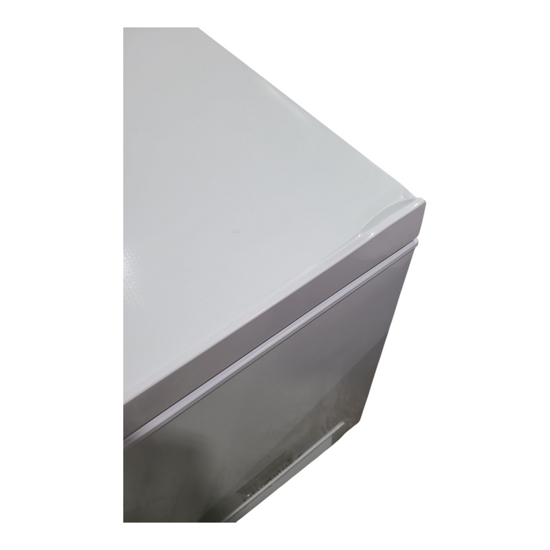 Open Box Hisense  5.0 cu ft. Chest Freezer with Recessed Handle Model No. FC50D6EWE